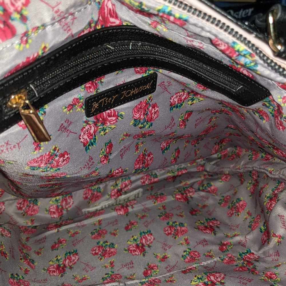 Betsey Johnson kitsch phone tote - Picture 12 of 16